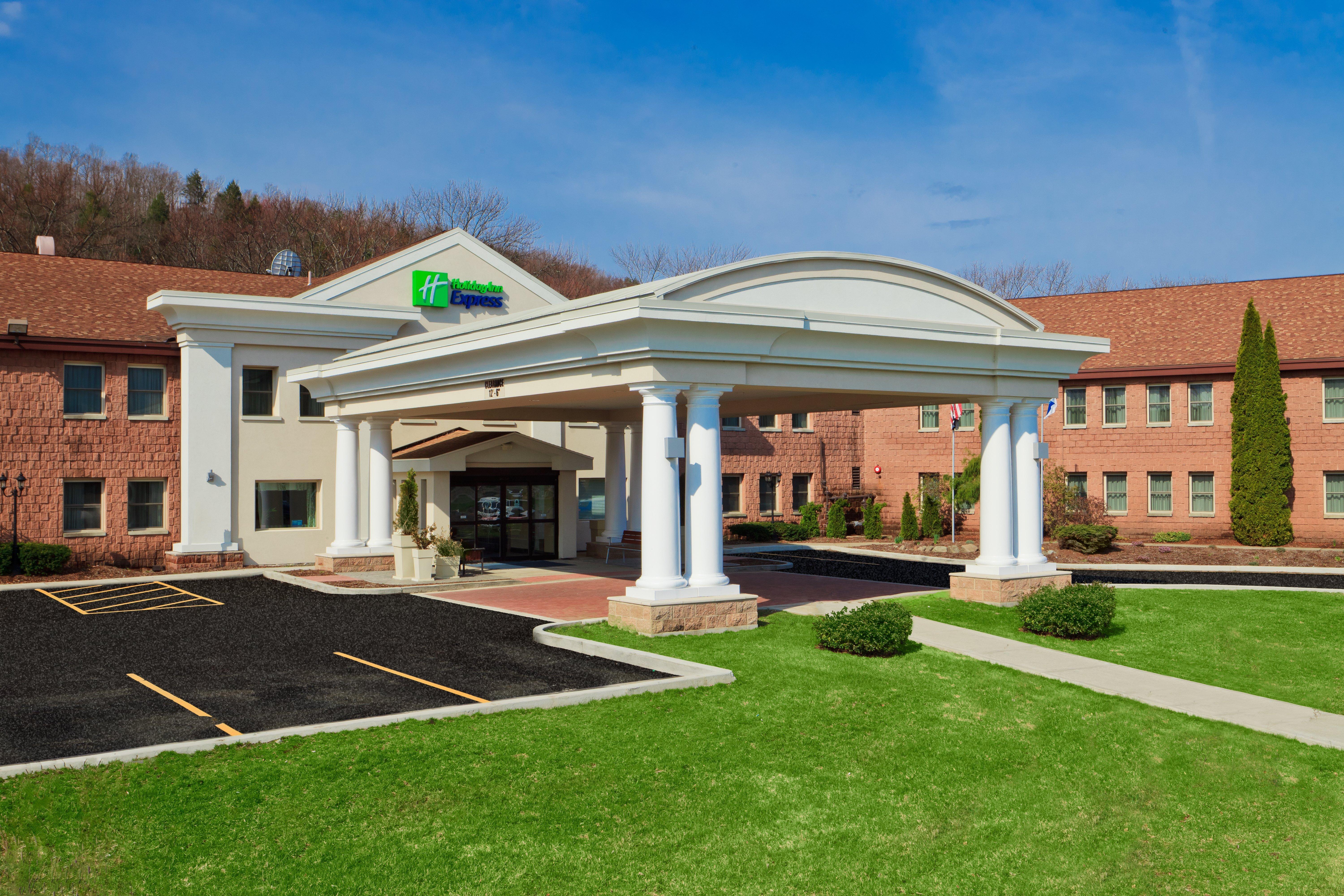 Best Western Owego Inn Exterior photo