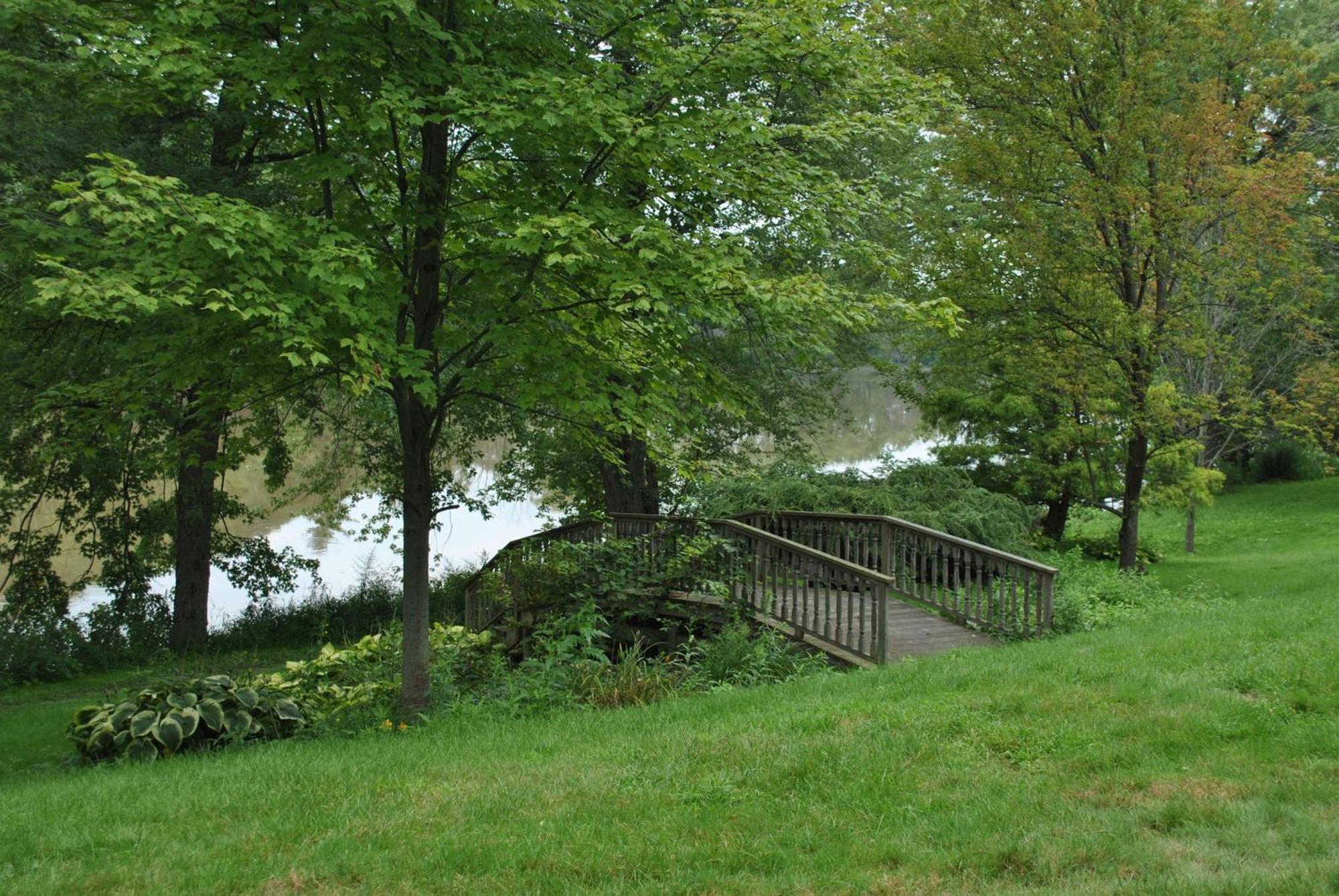 Best Western Owego Inn Exterior photo